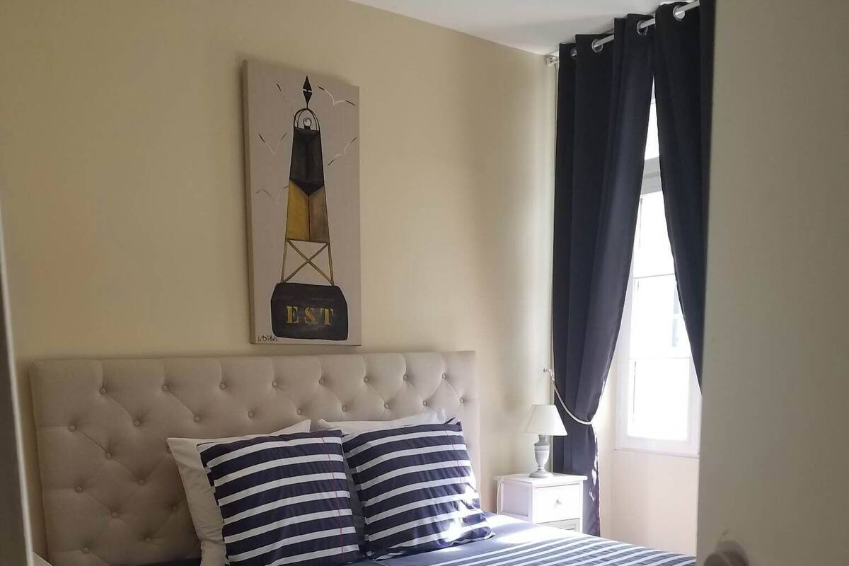 Blackout curtains, soundproofing, iron/ironing board, free WiFi