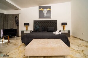 1 間睡房、書桌、熨斗/熨衫板、Wi-Fi