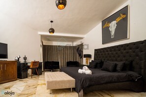 5 quartos, escrivaninha, ferros/tábuas de passar roupa, Wi-Fi