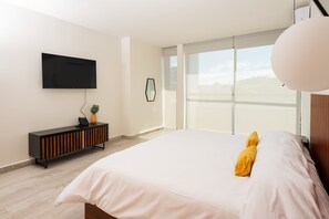 1 bedroom, iron/ironing board, WiFi, bed sheets - 24-hour security and rooftop pool (Cancún)