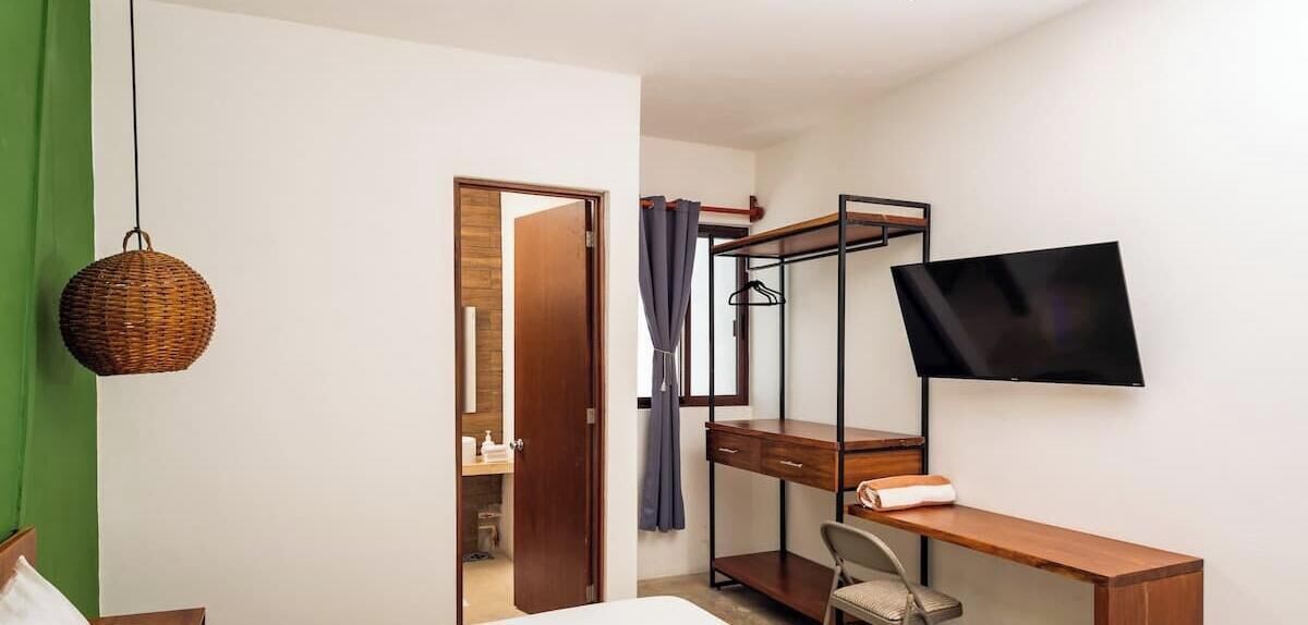 5 bedrooms, WiFi, bed sheets