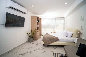 2 chambres, fer et planche à repasser, Wi-Fi, draps fournis