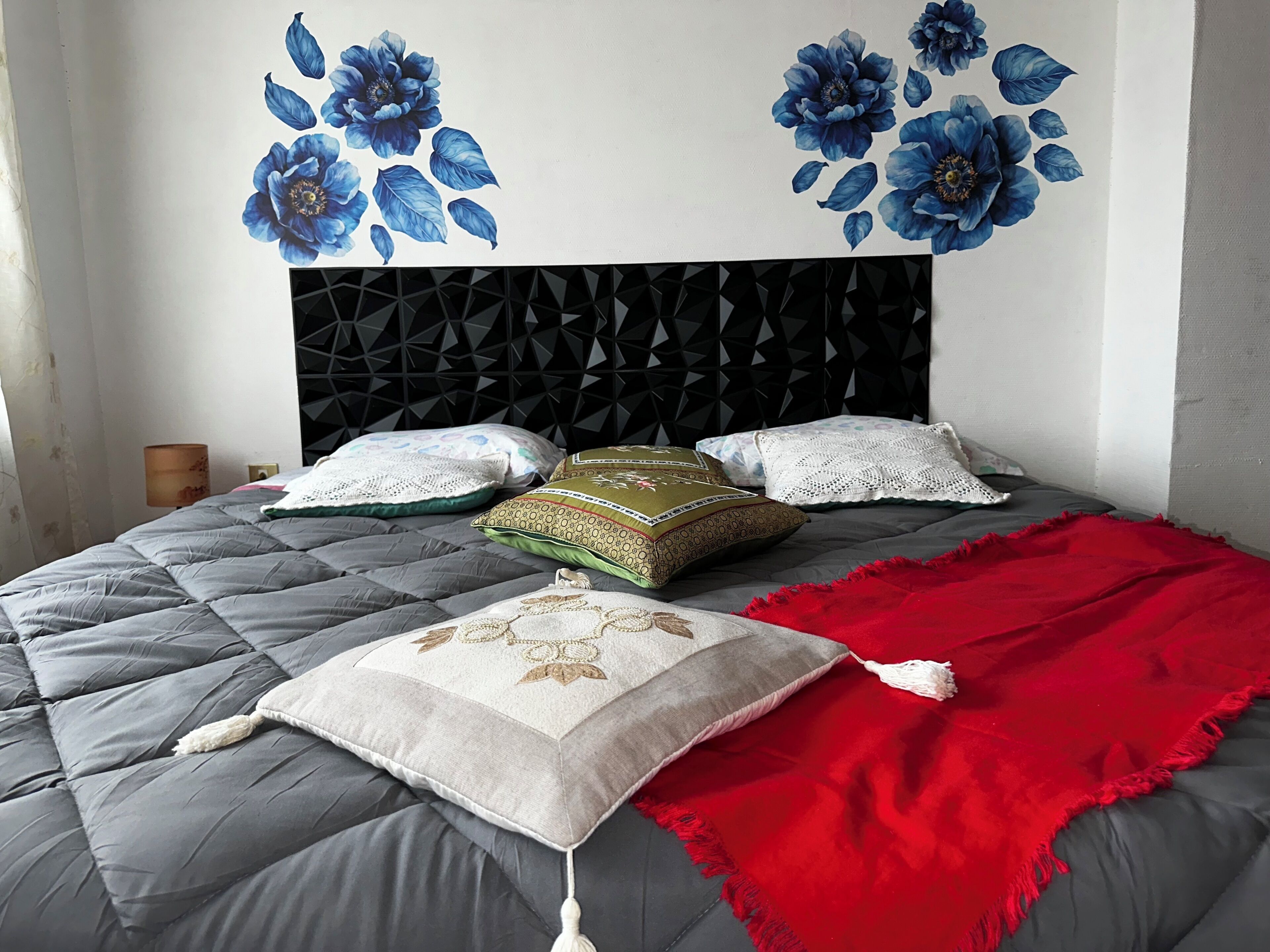 3 bedrooms, bed sheets