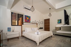 1 soverom, skrivebord, strykejern/-brett og wi-fi