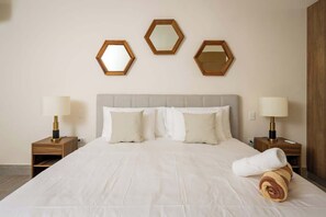 2 bedrooms, iron/ironing board, WiFi, bed sheets - Comfort and Charm in Harmony (Cancún)