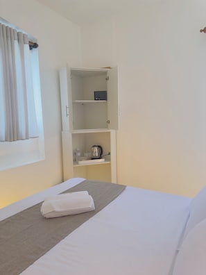 Triple Room, Balcony, Pool View | In-room safe, blackout drapes, free WiFi