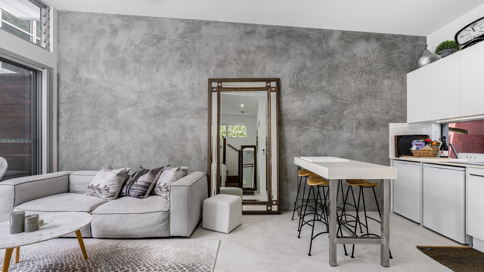 Smart TV, DVD player