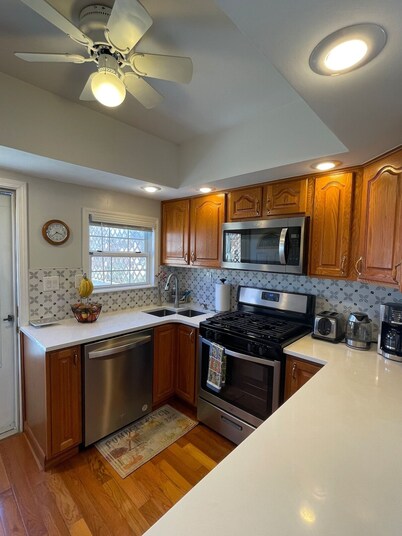 Modern 2BR Home in Natrona Hts