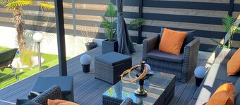 Beautiful house with heated pool and jacuzzi 10 minutes from downtown