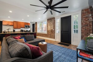 Smart TV, videojuegos, libros