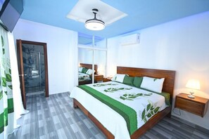 12 bedrooms, iron/ironing board, WiFi - Spacious 12-bedroom villa POP airport pick up (Sosúa)