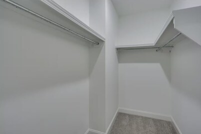 Entire 4 Bedroom home in Pearl, Mississippi