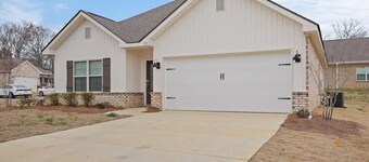 Entire 4 Bedroom home in Pearl, Mississippi