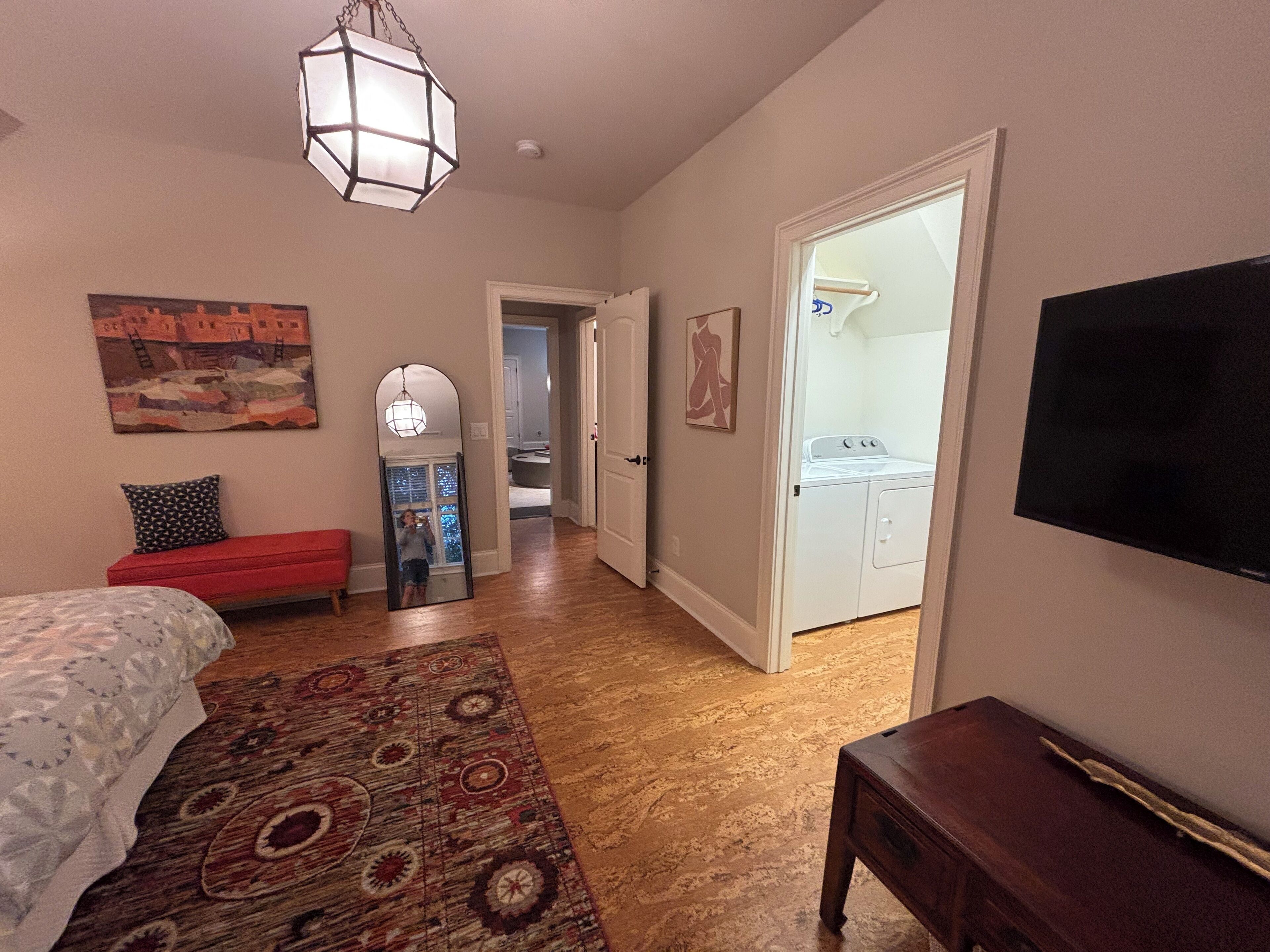 2 多间卧室、熨斗/熨衣板、免费 WiFi、床单