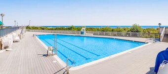 Sea Colony Escape | Pools, Tennis & Beach Access