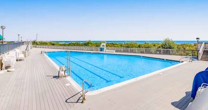 Sea Colony Escape | Pools, Tennis & Beach Access