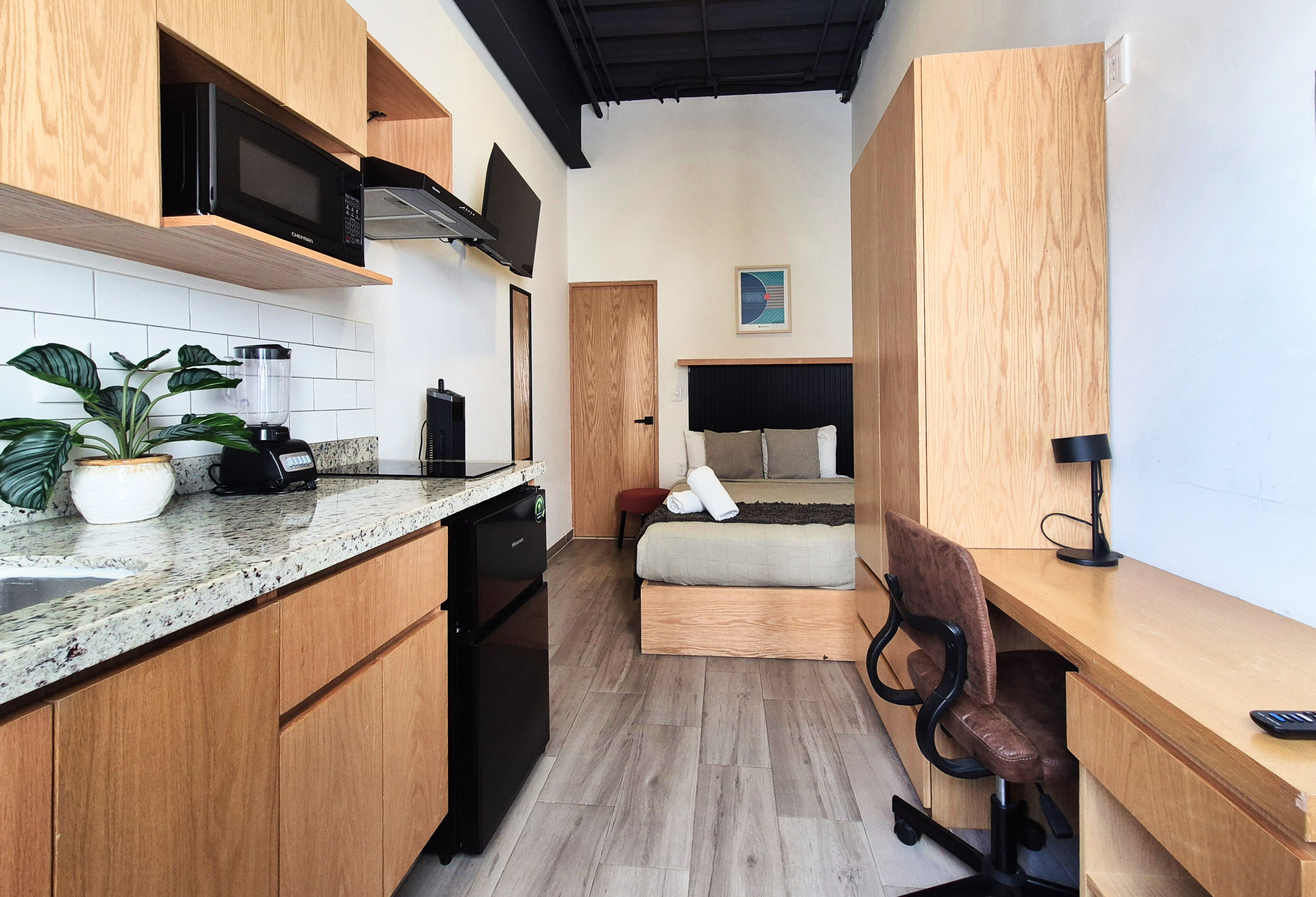 Economy-studio | Työpöytä, pimennysverhot, silitysrauta/-lauta, ilmainen Wi-Fi