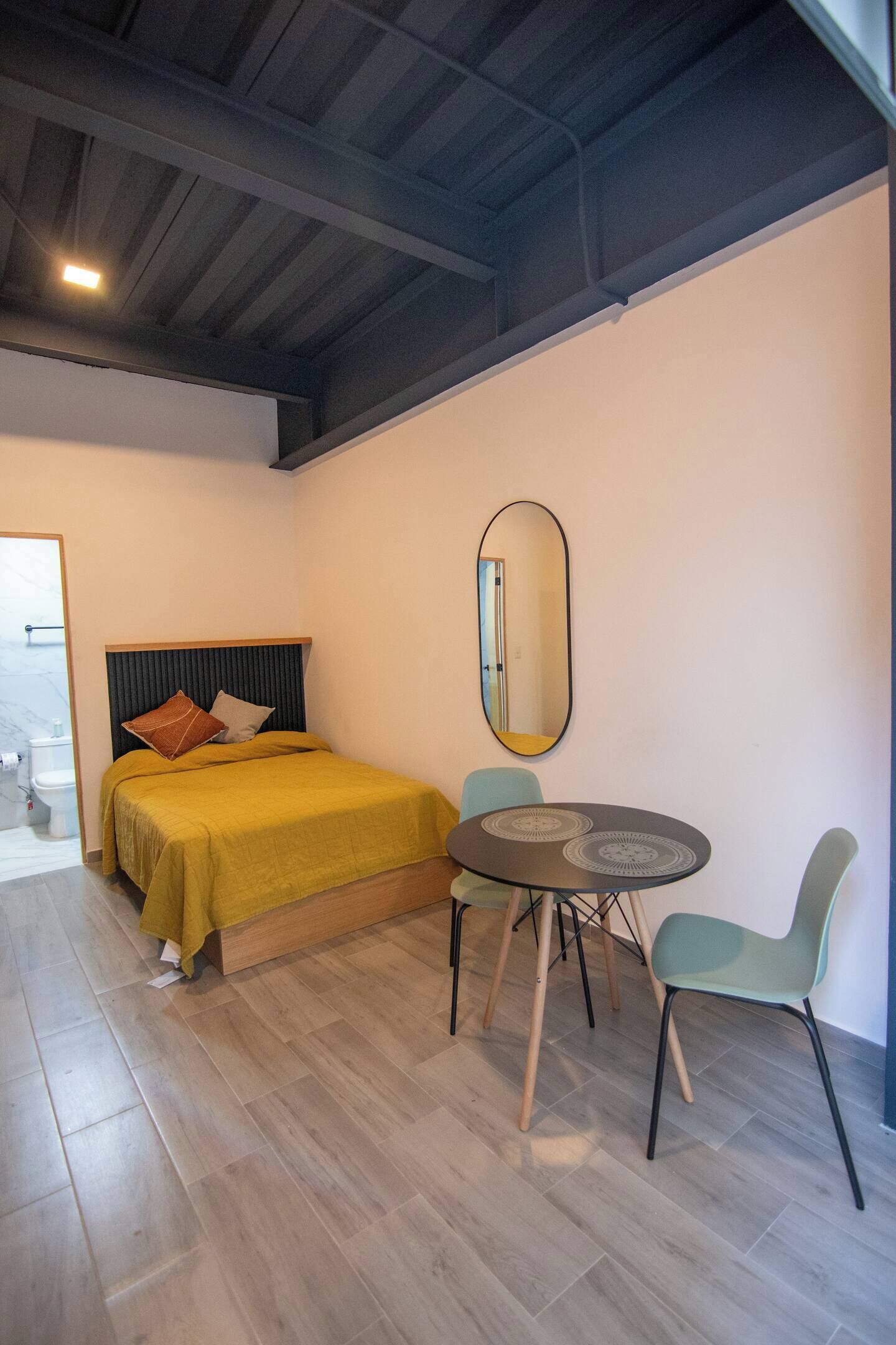 Estudio estándar | Escritorio, cortinas opacas, tabla de planchar con plancha y wifi gratis