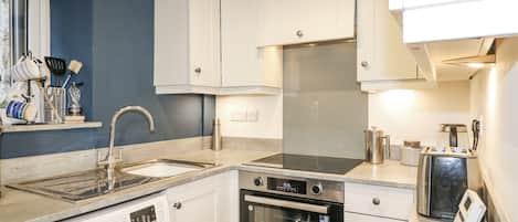 Kochgeschirr/Geschirr/Besteck