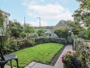 Property grounds - 5 Belper Lane End (Belper)