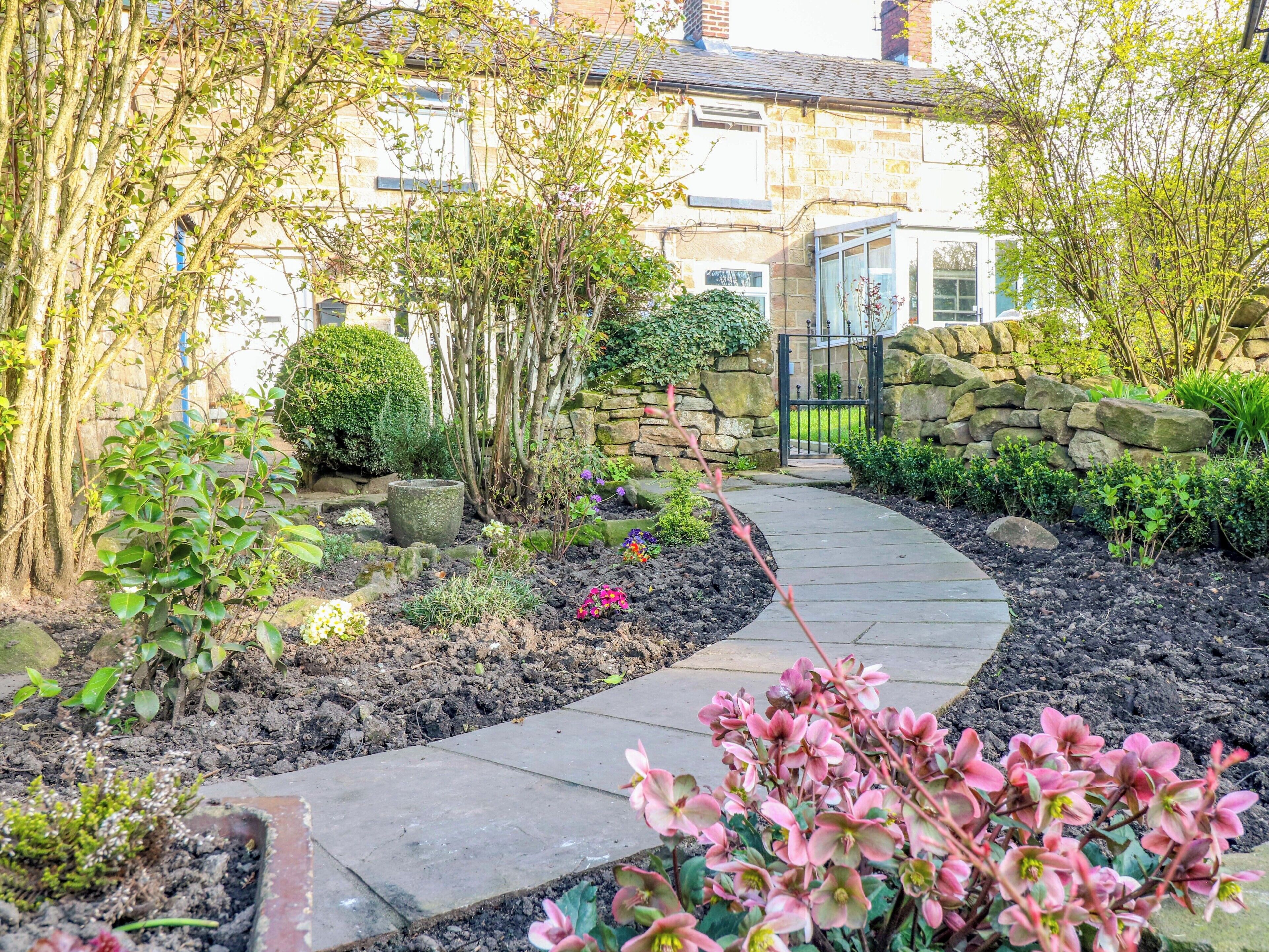 Cottage | Property grounds