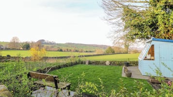 Cottage | Property grounds