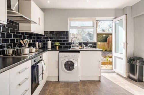 Sunny South Shields House close to the beach