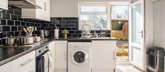 Sunny South Shields House close to the beach