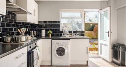 Sunny South Shields House close to the beach