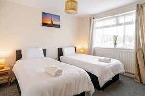 3 chambres, accès Internet, draps fournis