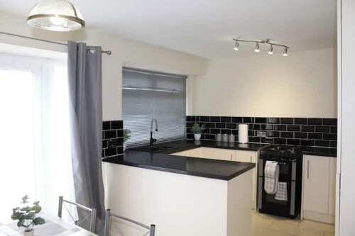 Exquisite Stays near the city centre and airport