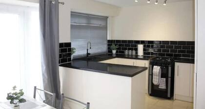 Exquisite Stays near the city centre and airport