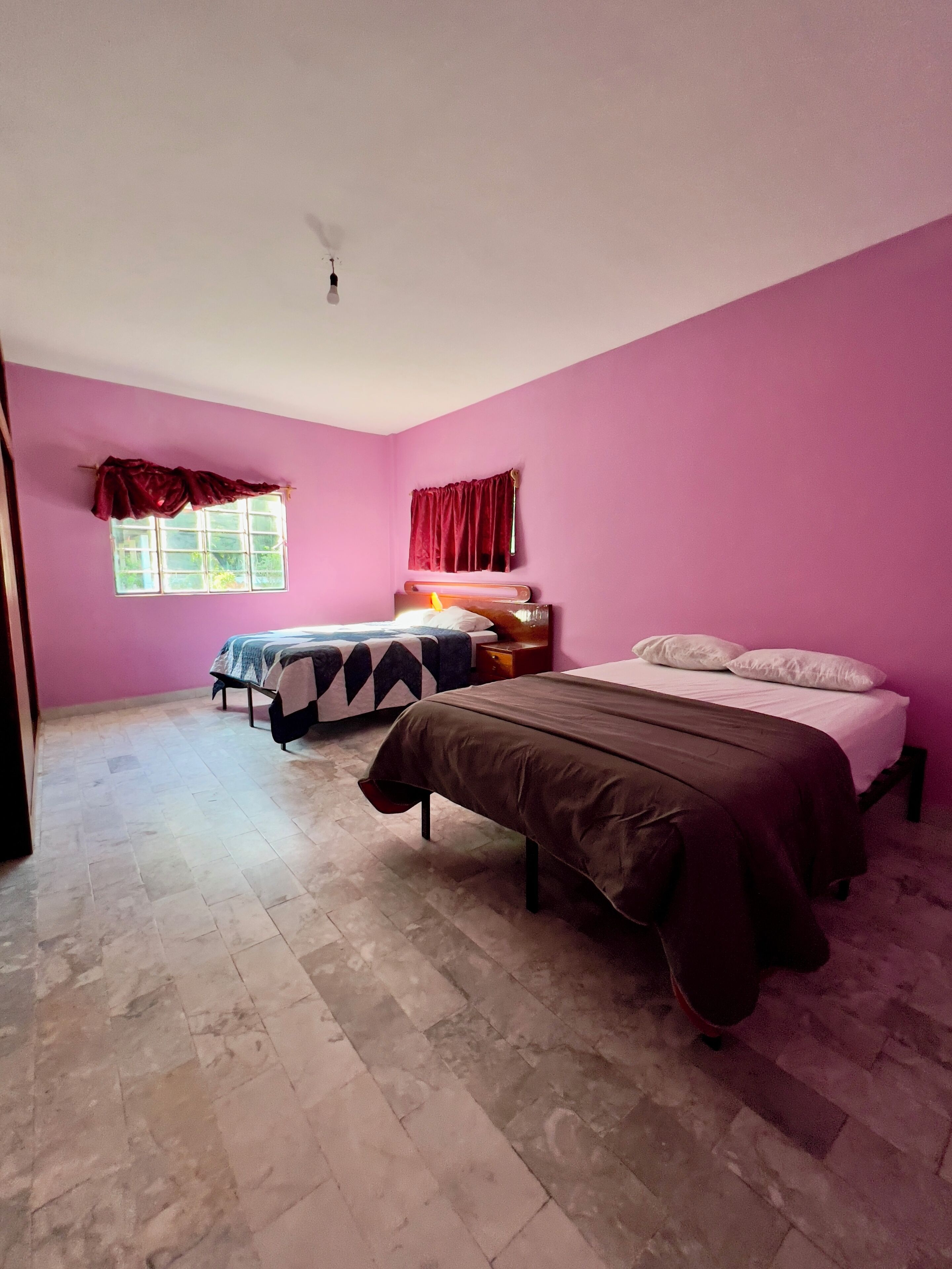 1 多间卧室、免费 WiFi、床单、轮椅无障碍