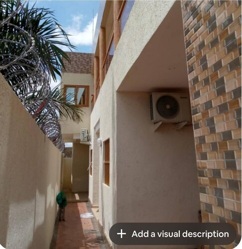 Delightful 2-bedroom apartment with AC in Lome