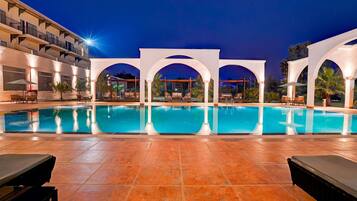 House | Pool | Outdoor pool