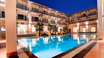 House | Pool | Outdoor pool