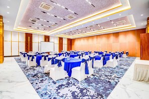 House | Meeting facility - Sunday Hotel & Residences Gurugram (Gurugram)