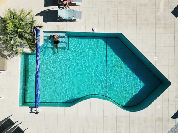 Piscine extérieure