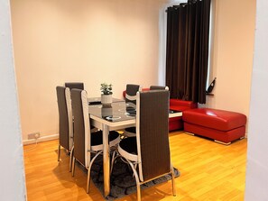 تناول الطعام