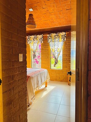 2 chambres, fer et planche Ă  repasser, Wi-Fi, draps fournis