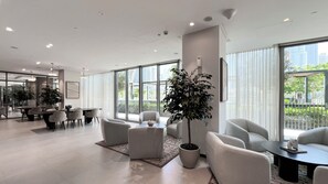 Meeting facility - Grande Suites by Hostiva - Sea View (Dubai)