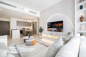 Appartement Luxe, 1 chambre, vue mer | Coin séjour