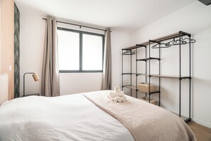 1 bedroom, WiFi, bed sheets