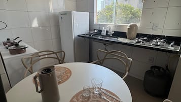 Lägenhet | Eget kök | Kaffe- och tebryggare, kylskåp, mikrovågsugn och grytor/köksredskap
