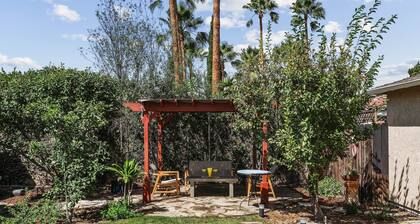 Charming 2-bedroom house in sunny San Diego with AC