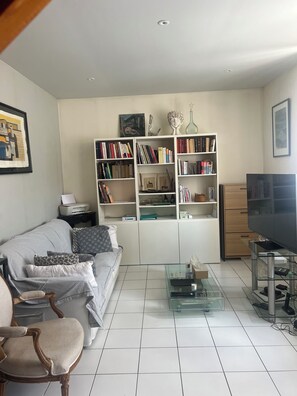 TV