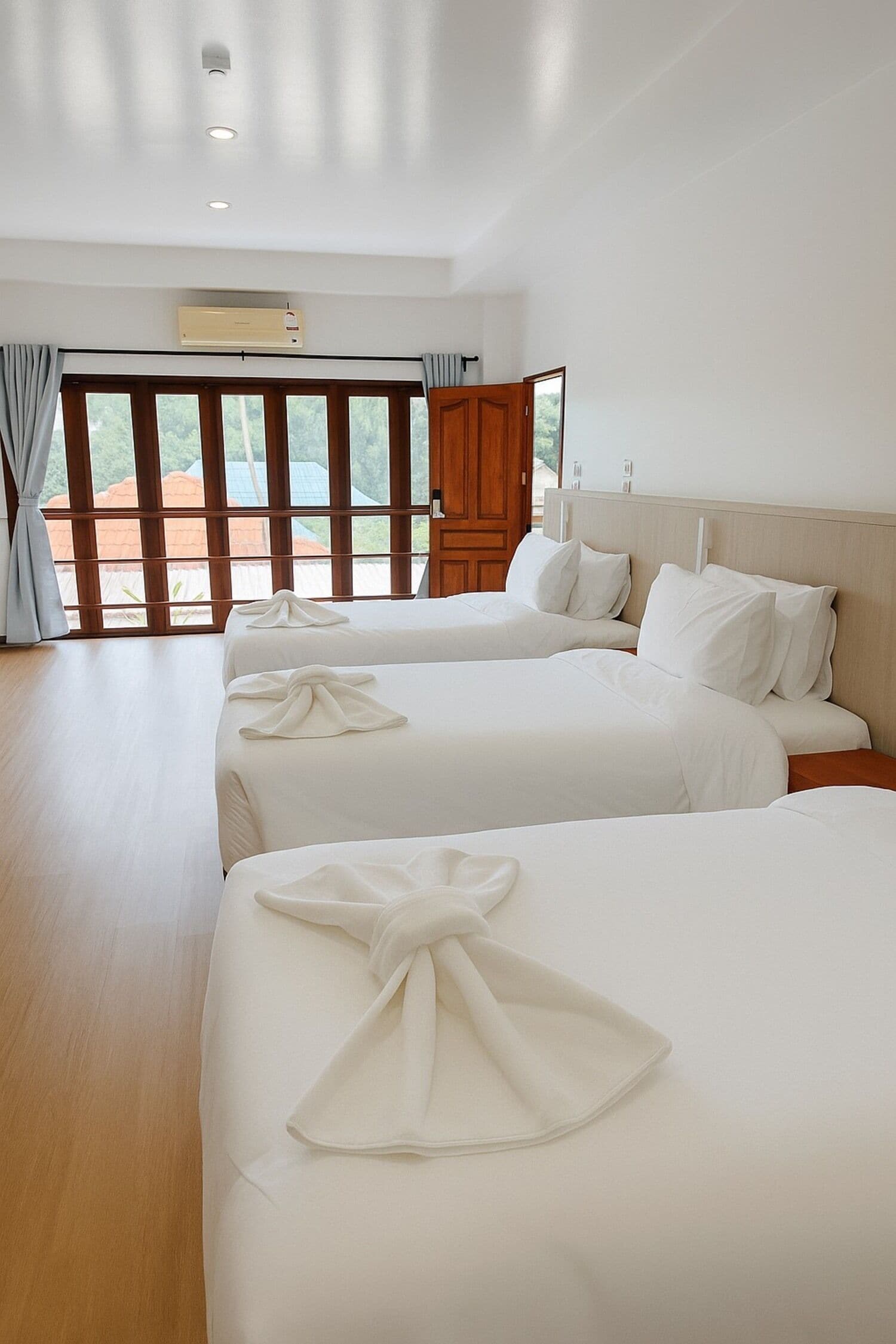 Chambre Triple Standard, vue ville