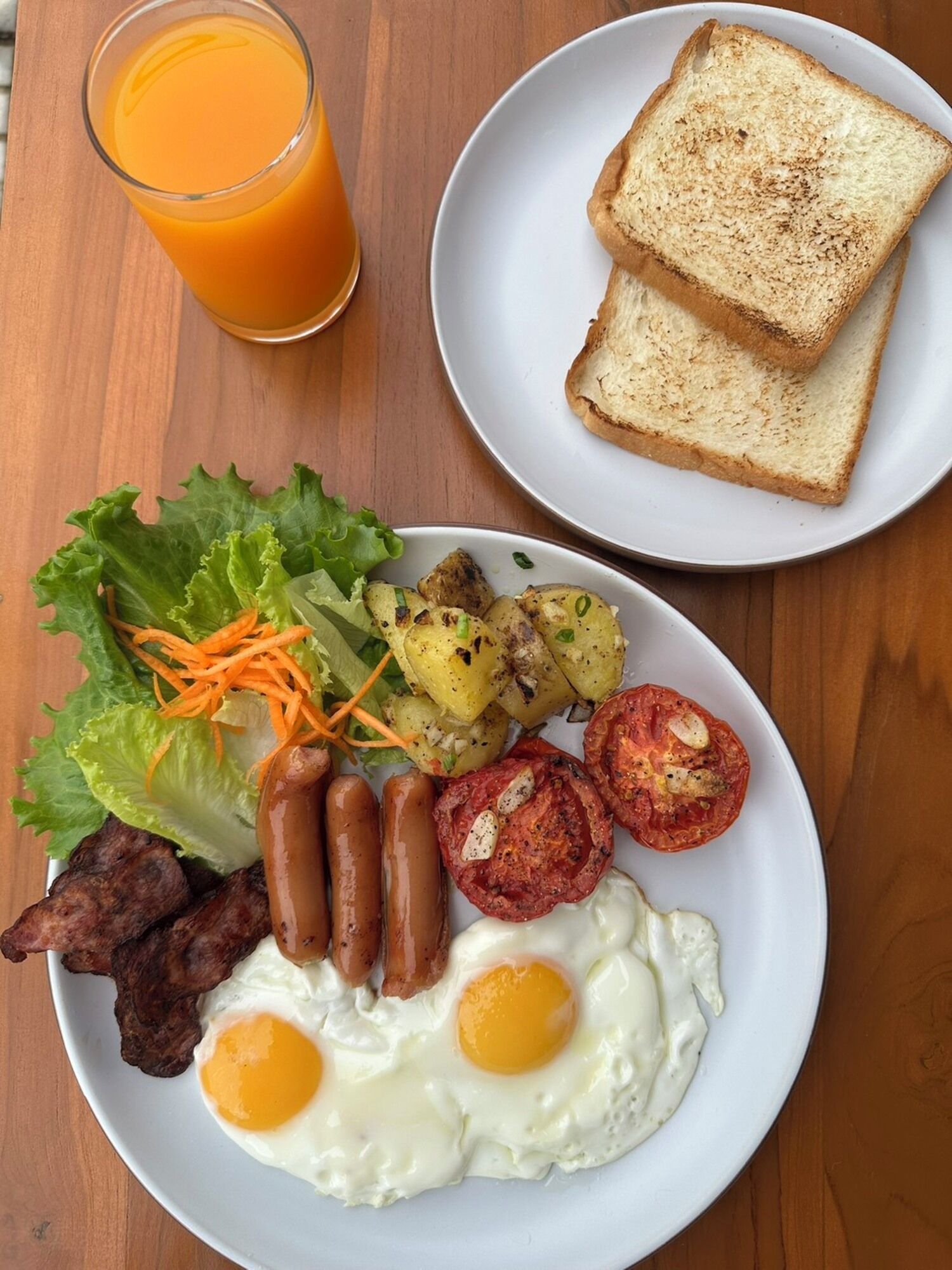Café da manhã feito na hora todos os dias (THB 250 por pessoa) 
