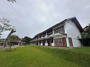 Exterior - De Hom Hotel Mae Hong Son (Mae Hong Son)