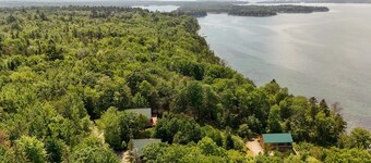 Water-View Three-Bedroom Cabin in Bar Harbor. Close to Acadia National Park & Downtown Bar Harbor | Sleeps 12
